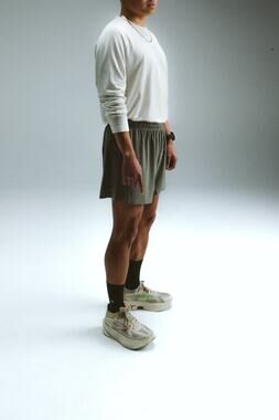 Currently Running M2 Pro 5” Lined Shorts In Mint Cament Size XS